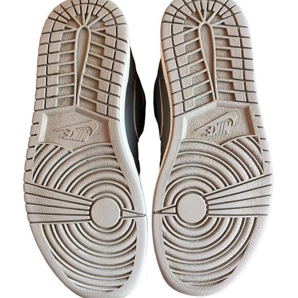 Nike Air Jordon 1 Mid Cool Gray Mens Size 9 Rare 2015 - Picture 9 of 10